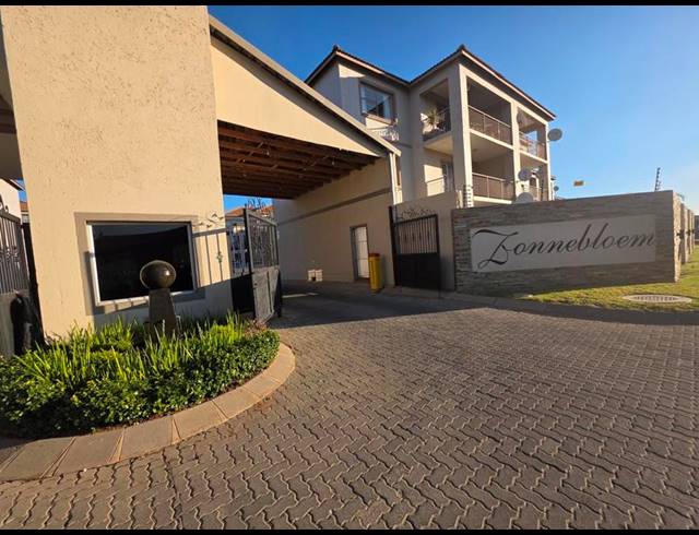 2 BEDROOM APARTMENT FOR SALE IN BARTLETT